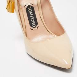 Pre Owned Tom Ford Cream Patent Leather Padlock Ankle Strap Pumps Size 38.5