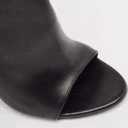 Pre Owned Tom Ford Black Leather Zip Up Ankle Boots Size 39