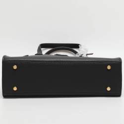 مملوكة مسبقًا Tory Burch Robinson Small Black Leather Satchel