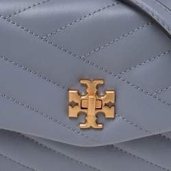 Pre Owned Tory Burch Grey Chevron Quilted Leather Kira Wallet On Chain