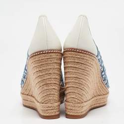 Pre Owned Tory Burch Blue/Cream Lace and Leather Lucian Wedge Pumps Size 39