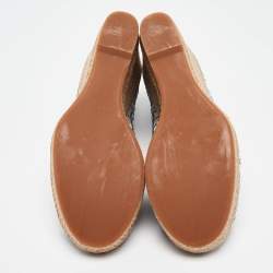 Pre Owned Tory Burch Blue/Cream Lace and Leather Lucian Wedge Pumps Size 39