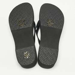 Pre Owned Tory Burch Black Rubber Cut-Out Wedge Flip Flops Size 40