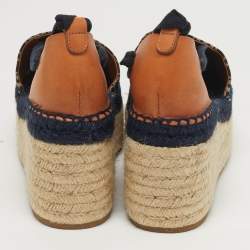 مملوكة مسبقًا Tory Burch Size 38 Navy Blue/Beige T Monogram Canvas Espadrille Wedge Sandals