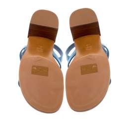 Pre Owned صندل توري برش سيور T خرز اميلين جلد لامع أزرق مقاس 35