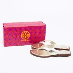 مملوكة مسبقًا Tory Burch Metallic Gold  Leather Benton Thong Flat Sandals Size 38