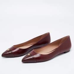 مملوكة مسبقًا حذاء باليرينا فلات توري برش ريفا جلد عنابي مقدمة عنابي مقاس 38