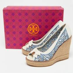 مملوكة مسبقًا Tory Burch White/Blue Lace And Leather Lucia Wedge Espadrille Platform Pumps Size 38.5