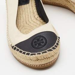 Pre Owned Tory Burch Beige/Black Canvas and Leather Wedge Pumps Size 39