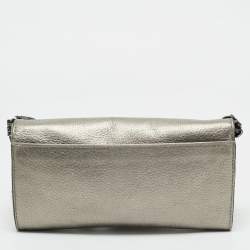 Pre Owned Tory Burch Metallic Grey Leather Logo Embossed Flap Clutch Bag