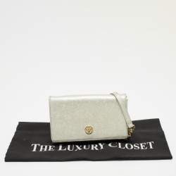 Pre Owned Tory Burch Silver Leather Robinson Wallet On Chain