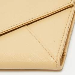 Pre Owned Tory Burch Cream Patent Leather Robinson Envelope Wristlet Clutch