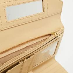 Pre Owned Tory Burch Cream Patent Leather Robinson Envelope Wristlet Clutch