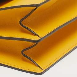 مملوكة مسبقًا حقيبة كتف توري برش روبنسون جلد أصفر قابلة للتحويل