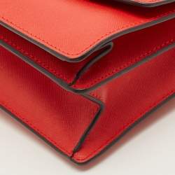 مملوكة مسبقًا حقيبة كتف توري برش روبنسون جلد أحمر قابلة للتحويل