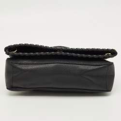 Pre Owned حقيبة كروس توري برش جلد أسود بخياطة زينة مطوية