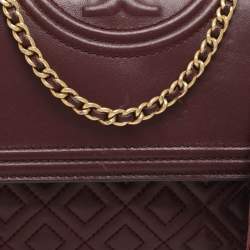 مملوكة مسبقًا Tory Burch Fleming Small Burgundy Leather Shoulder Bag