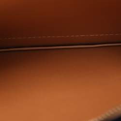 مملوكة مسبقًا حقيبة يد توري برش بيري جلد بني صغيرة