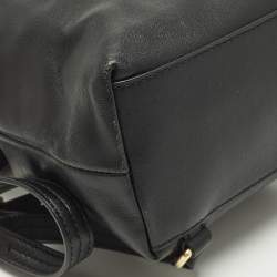 مملوكة مسبقًا حقيبة ظهر توري برش فليمنغ سلسلة صغيرة جلد أسود