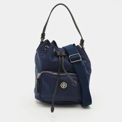 مملوكة مسبقًا Tory Burch Virginia Navy Blue Nylon Bucket Bag