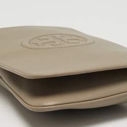 مملوكة مسبقًا حقيبة كلتش محولة جلد بيج توري بورش بومبي