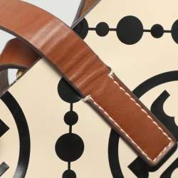 مملوكة مسبقًا حقيبة يد توتس توري برش حرف ت مونوغرام محفور جلد أسود/أبيض مظلل متباين