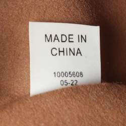 مملوكة مسبقًا حقيبة يد توتس توري برش حرف ت مونوغرام محفور جلد أسود/أبيض مظلل متباين