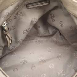 Pre Owned حقيبة ظهر توري برش بشعار رفرف جلد رمادي مزينة بشرابة