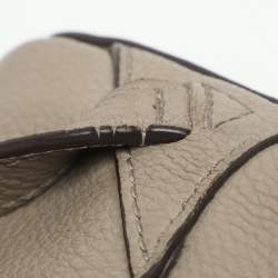 Pre Owned حقيبة ظهر توري برش بشعار رفرف جلد رمادي مزينة بشرابة