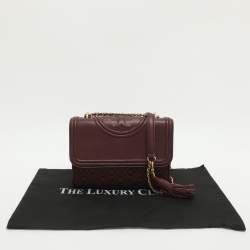 مملوكة مسبقًا حقيبة كتف توري برش فليمنغ جلد أحمر صغيرة