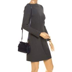 مملوكة مسبقًا حقيبة كروس توري برش جلد زرقاء