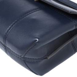 مملوكة مسبقًا حقيبة كروس توري برش جلد زرقاء