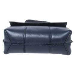 مملوكة مسبقًا حقيبة كروس توري برش جلد زرقاء