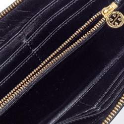 Pre Owned Tory Burch Black Patent Leather Embossed Logo Zip Around Wallet 