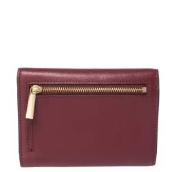 Pre Owned Tory Burch Marron Textured Leather Robinson Compact Wallet