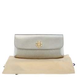 Pre Owned Tory Burch Metallic Silver Leather Slim Diana Flap Clutch