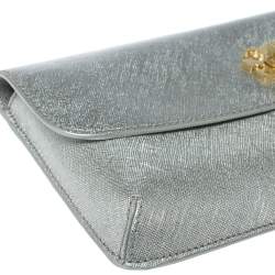 Pre Owned Tory Burch Metallic Silver Leather Slim Diana Flap Clutch