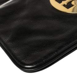 Pre Owned حقيبة كلتش توري برش "ريفا" قلاب و سلسلة جلد أسود