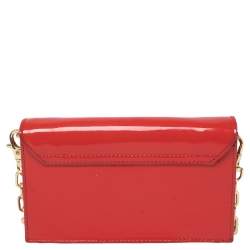 مملوكة مسبقًا Tory Burch Red Patent Leather Bow Wallet On Chain
