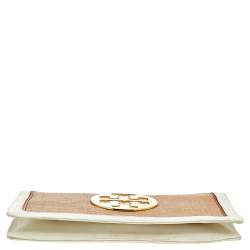 Pre Owned Tory Burch Beige/Off White Raffia And Patent Leather Reva Foldover Clutch