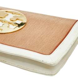 Pre Owned Tory Burch Beige/Off White Raffia And Patent Leather Reva Foldover Clutch