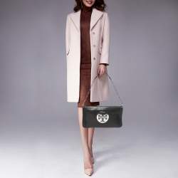 Pre Owned Tory Burch Black Leather Reva Chain Clutch