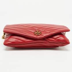 Pre Owned Tory Burch Red Chevron Quilted Leather Kira Wallet On Chain