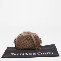 Pre Owned Tory Burch Beige Chevron Leather Small Kira Camera Bag