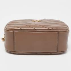 Pre Owned Tory Burch Beige Chevron Leather Small Kira Camera Bag