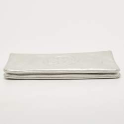 Pre Owned Tory Burch Metallic Silver Leather Reva Clutch