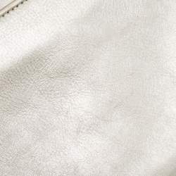 Pre Owned Tory Burch Metallic Silver Leather Reva Clutch