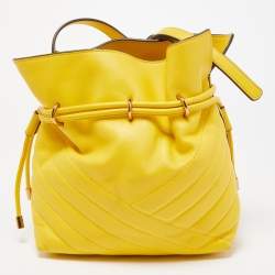 Pre Owned Tory Burch Yellow Chevron Leather Kira Bucket Crossbody Bag