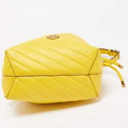 Pre Owned Tory Burch Yellow Chevron Leather Kira Bucket Crossbody Bag