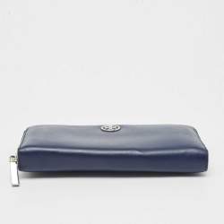 Pre Owned Tory Burch Blue Leather Robinson Zip Around Wallet